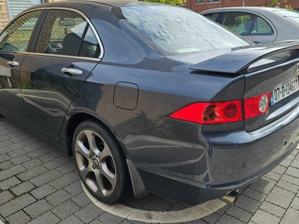 Honda Accord Saloon, Petrol, 2007, Grey