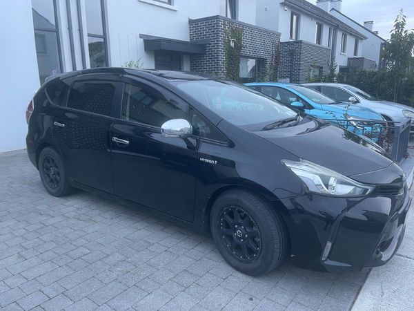 Toyota Prius MPV, Petrol Hybrid, 2015, Black
