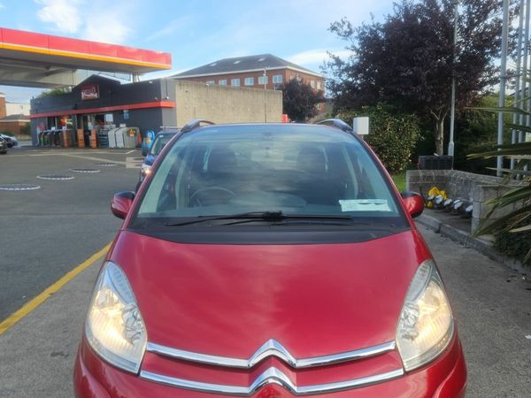 Citroen C4 Picasso MPV, Diesel, 2011, Red
