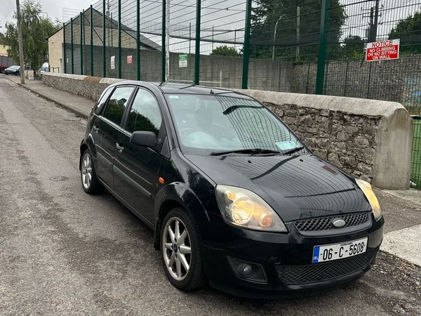 Ford Fiesta Hatchback, Petrol, 2006, Black