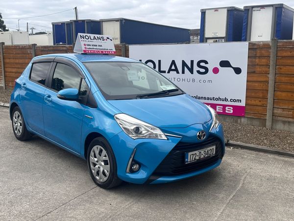 Toyota Vitz Hatchback, Petrol Hybrid, 2017, Blue