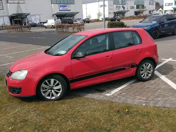 Volkswagen Golf Hatchback, Petrol, 2007, Red