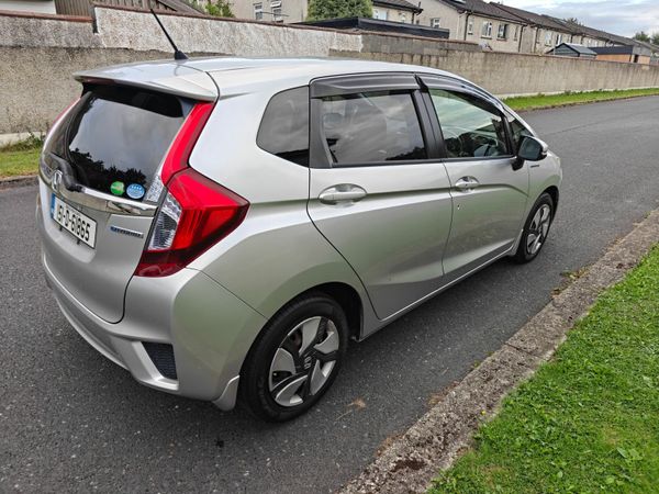 Honda Fit Hatchback, Petrol Hybrid, 2015, Silver