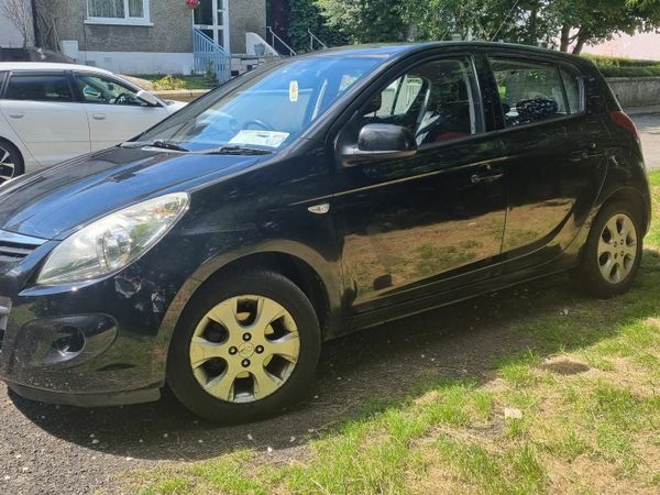 Hyundai i20 Hatchback, Petrol, 2010, Black