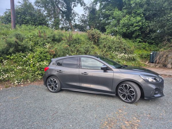 Ford Focus Hatchback, Diesel, 2021, Grey