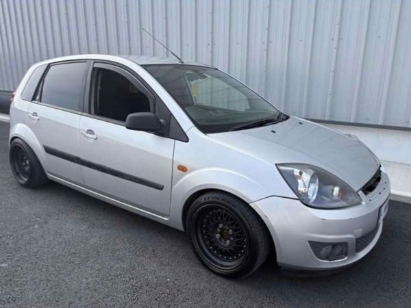Ford Fiesta Hatchback, Petrol, 2007, Silver