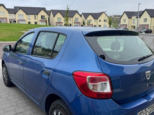 Dacia Sandero Hatchback, Petrol, 2013, Blue