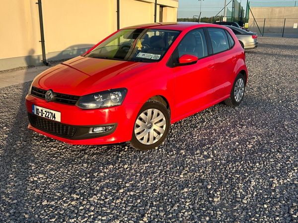 Volkswagen Polo Hatchback, Petrol, 2010, Red