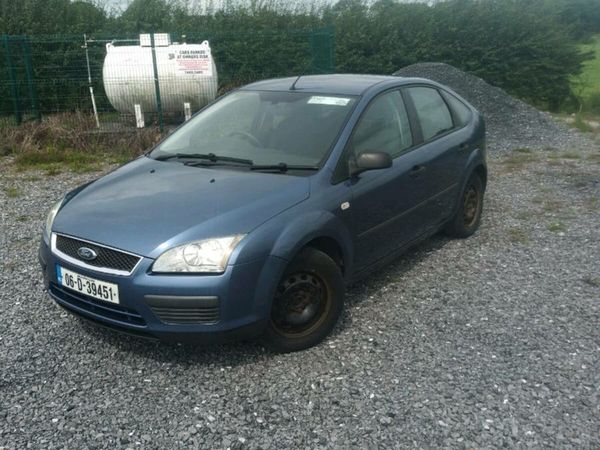 Ford Focus Hatchback, Petrol, 2006, Blue