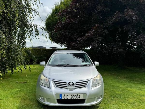 Toyota Avensis Estate, Diesel, 2010, Silver