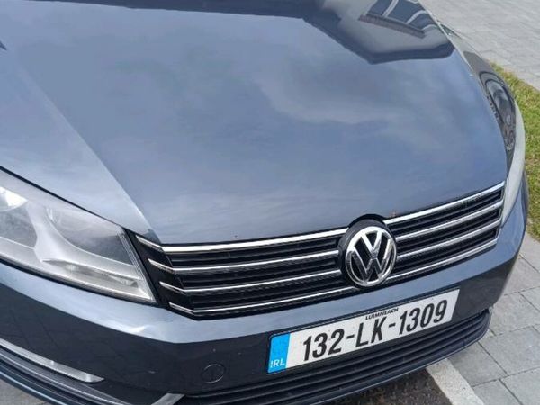 Volkswagen Passat Saloon, Diesel, 2013, Grey