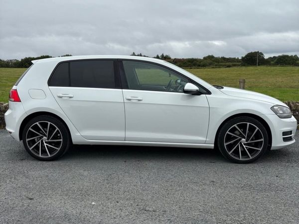 Volkswagen Golf Hatchback, Petrol, 2014, White
