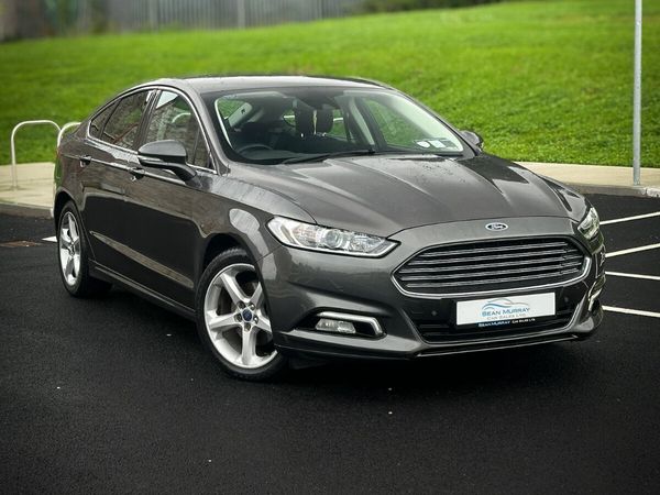 Ford Mondeo Hatchback, Diesel, 2017, Grey