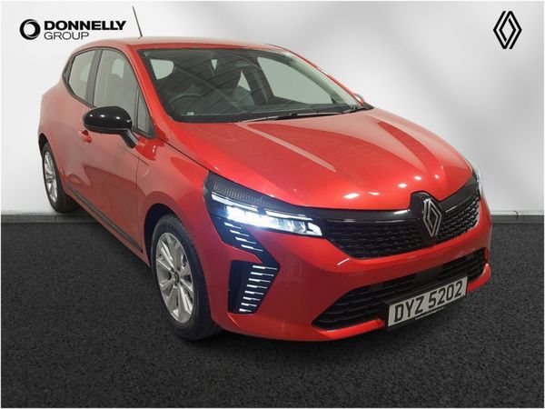Renault Clio Hatchback, Petrol, 2025, 