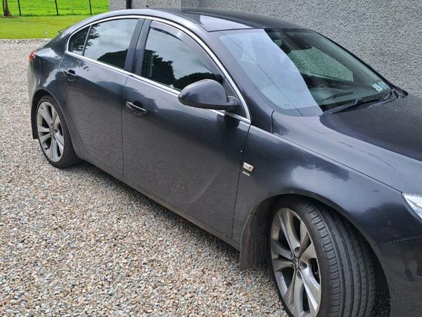 Vauxhall Insignia Hatchback, Diesel, 2012, Black