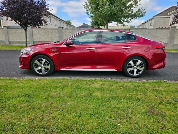 Kia Optima Saloon, Diesel, 2017, Red
