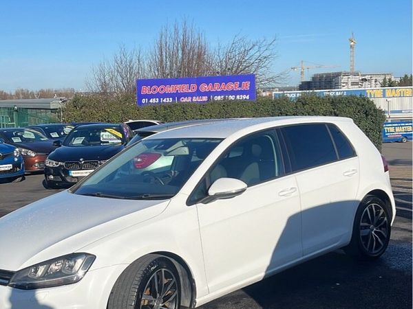 Volkswagen Golf Hatchback, Petrol, 2014, White