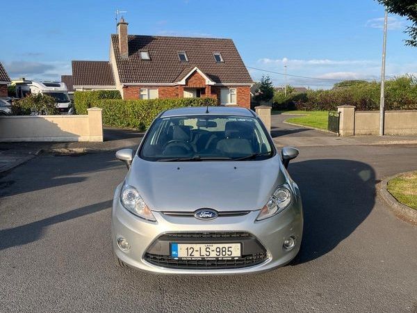 Ford Fiesta Hatchback, Diesel, 2012, Silver
