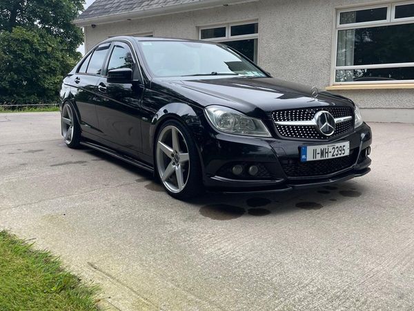 Mercedes-Benz C-Class Saloon, Diesel, 2011, Black