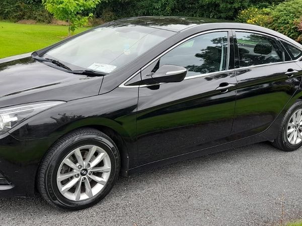 Hyundai i40 Saloon, Diesel, 2016, Black