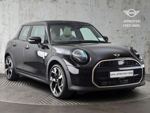 Mini Cooper Hatchback, Petrol, 2025, Black