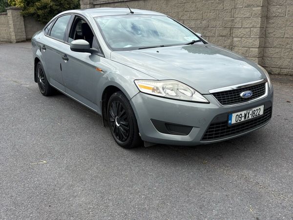 Ford Mondeo Saloon, Petrol, 2009, Grey