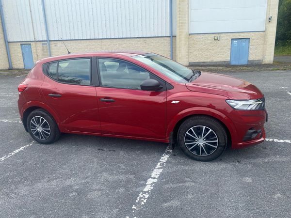 Dacia Sandero Hatchback, Petrol, 2022, Red