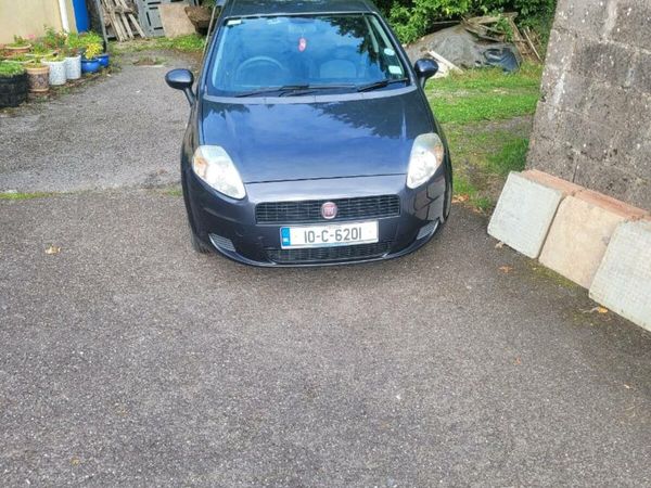 Fiat Punto Hatchback, Petrol, 2010, Grey