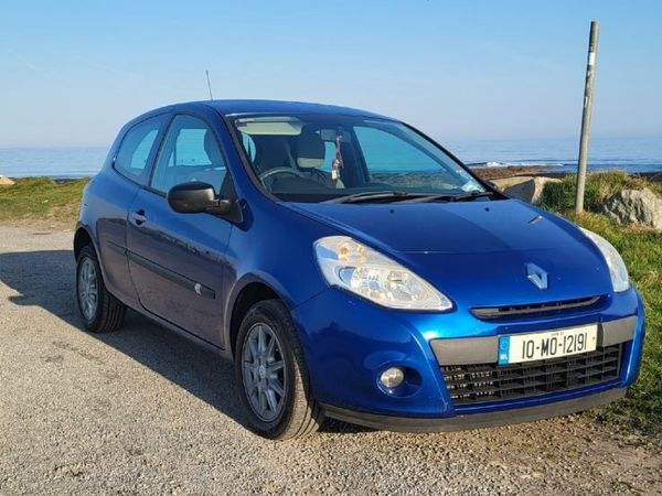 Renault Clio Hatchback, Diesel, 2010, Blue