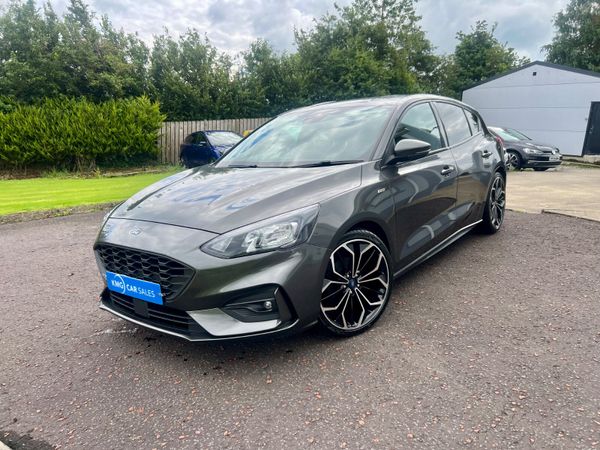 Ford Focus Hatchback, Diesel, 2020, Grey