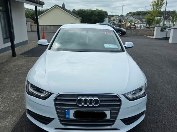 Audi A4 Saloon, Petrol, 2013, White