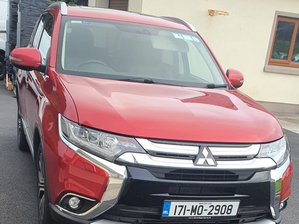 Mitsubishi Outlander SUV, Diesel, 2017, Red