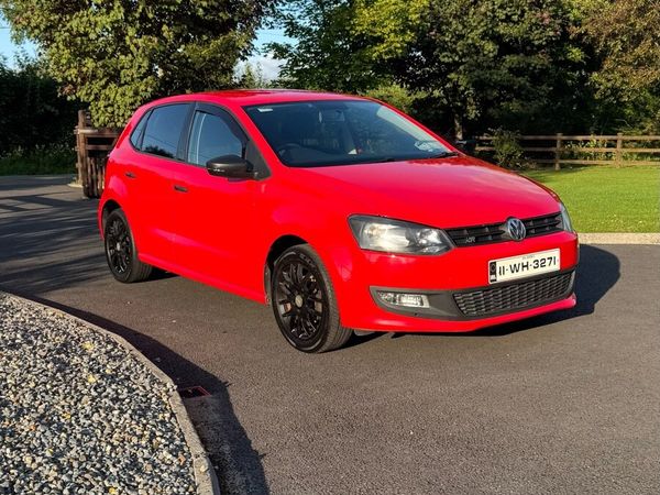 Volkswagen Polo Hatchback, Petrol, 2011, Red