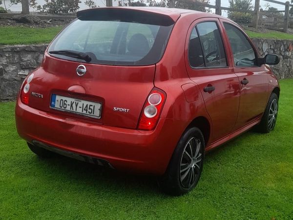 Nissan Micra Hatchback, Petrol, 2006, Red
