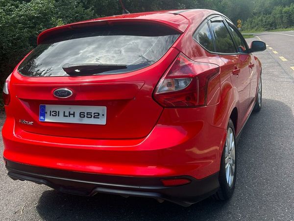 Ford Focus Hatchback, Diesel, 2013, Red