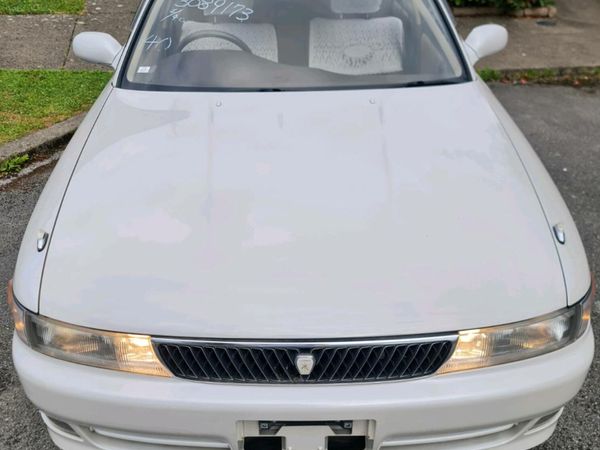 Toyota Chaser Saloon, Petrol, 1995, White