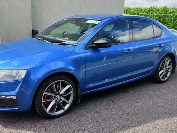 Skoda Octavia Hatchback, Petrol, 2014, Blue