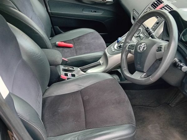 Toyota Auris Hatchback, Petrol Hybrid, 2012, Black
