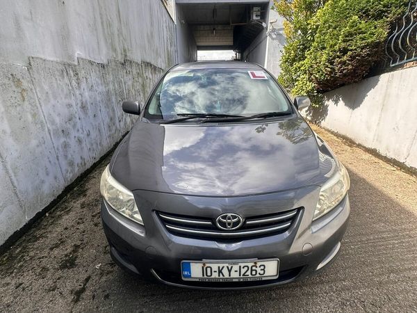 Toyota Corolla Saloon, Petrol, 2010, Grey