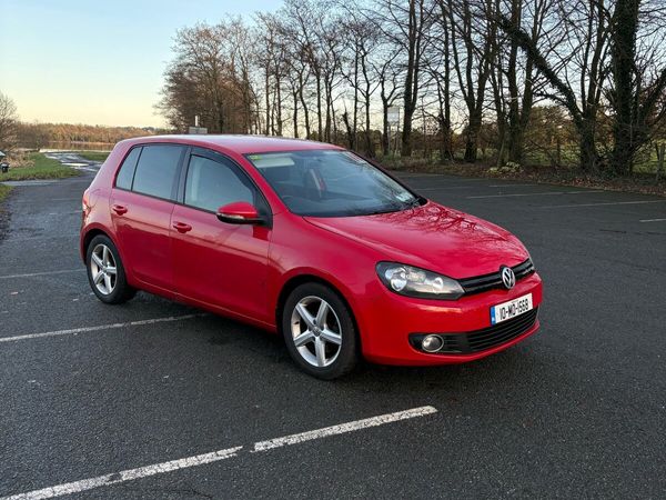 Volkswagen Golf Hatchback, Petrol, 2010, Red