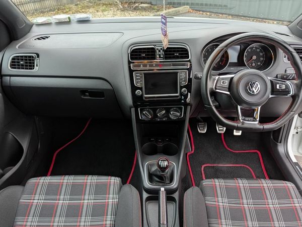 Volkswagen Polo Hatchback, Petrol, 2017, White