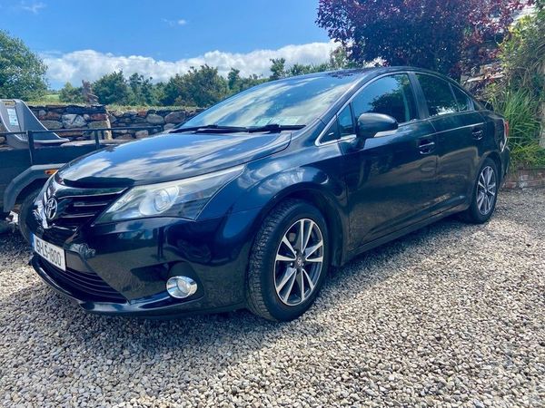 Toyota Avensis Saloon, Diesel, 2015, Grey
