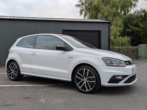 Volkswagen Polo Hatchback, Petrol, 2017, White