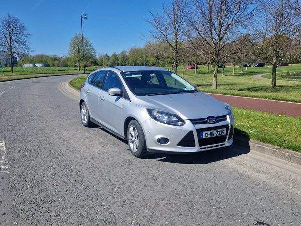 Ford Focus Hatchback, Diesel, 2012, Silver