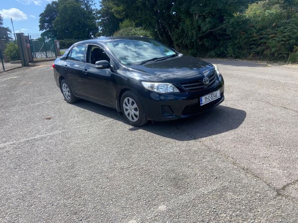 Toyota Corolla Saloon, Diesel, 2011, Black