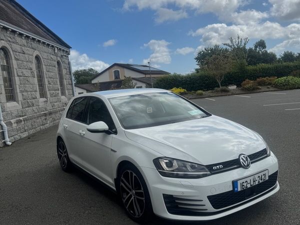 Volkswagen Golf Hatchback, Diesel, 2016, White