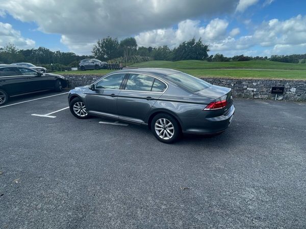 Volkswagen Passat Saloon, Diesel, 2015, Grey