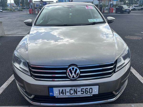 Volkswagen Passat Saloon, Diesel, 2014, Brown
