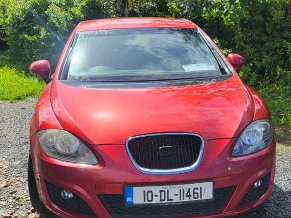 SEAT Leon Hatchback, Diesel, 2010, Red