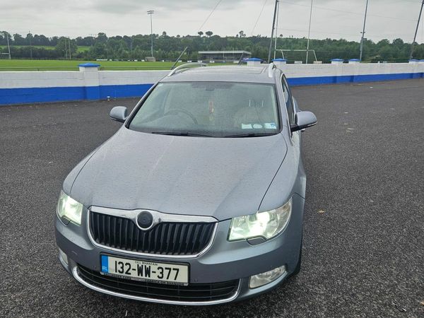 Skoda Superb Estate, Diesel, 2013, Grey